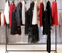 求購品牌女裝折扣店進(jìn)貨渠道 品牌折扣女裝 代理貨源女裝,女裝 阿土伯網(wǎng)